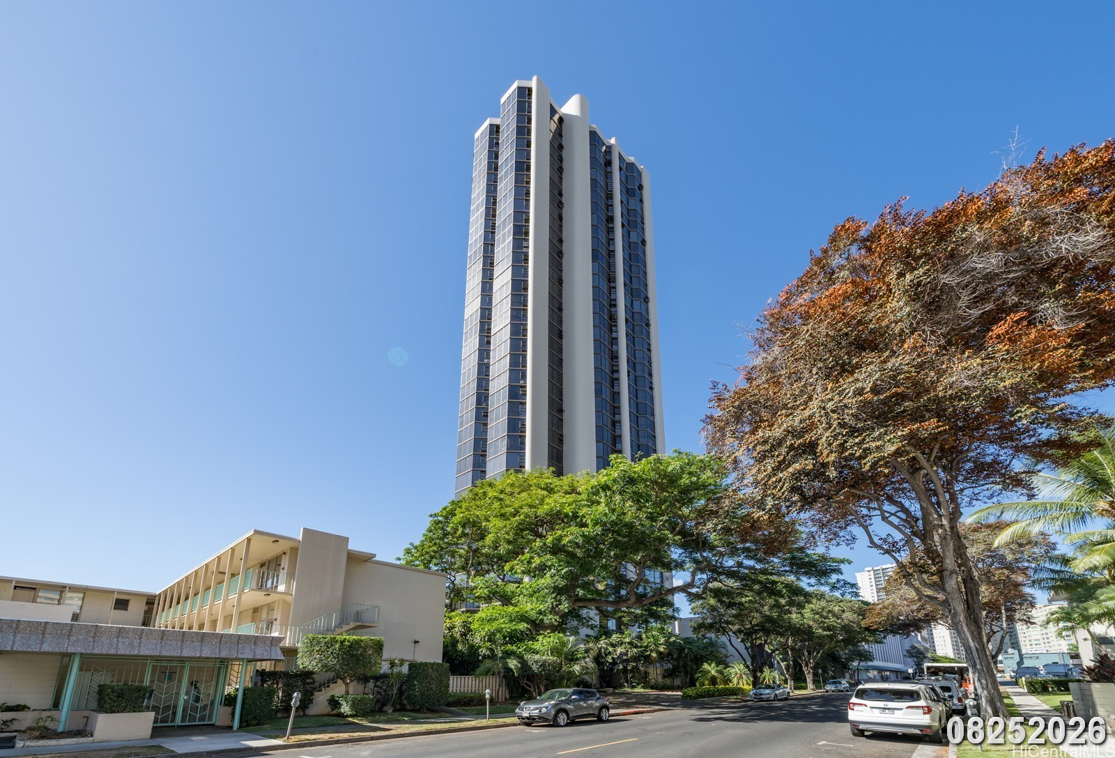 930 Kaheka Street 2204 — photo