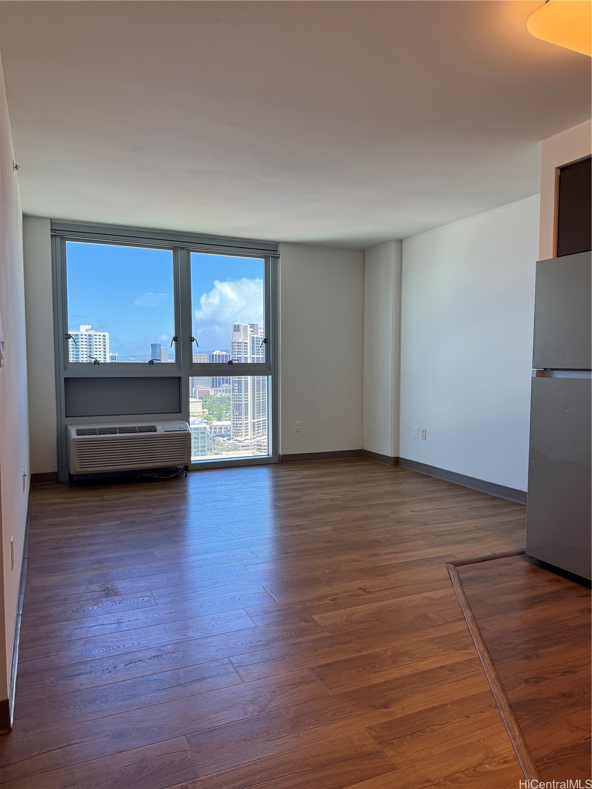 988 Halekauwila Street 3205 — photo