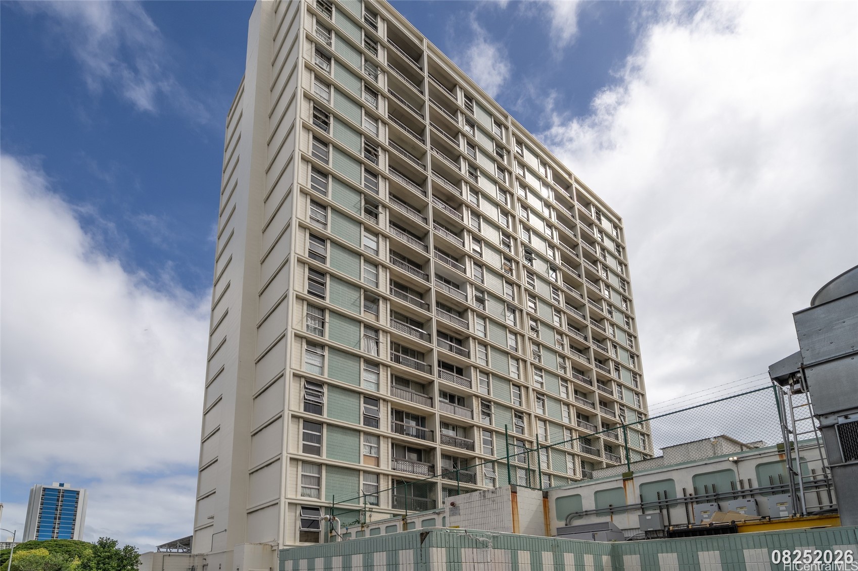 1425 Liliha Street 12G — photo