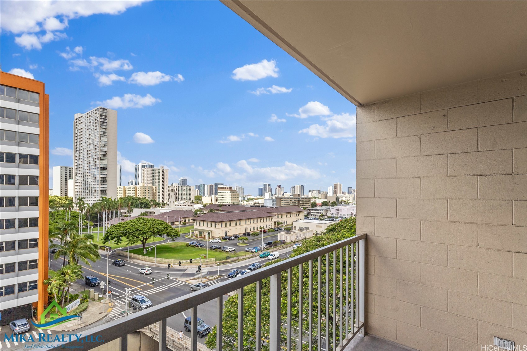 1415 Punahou Street 805 — photo