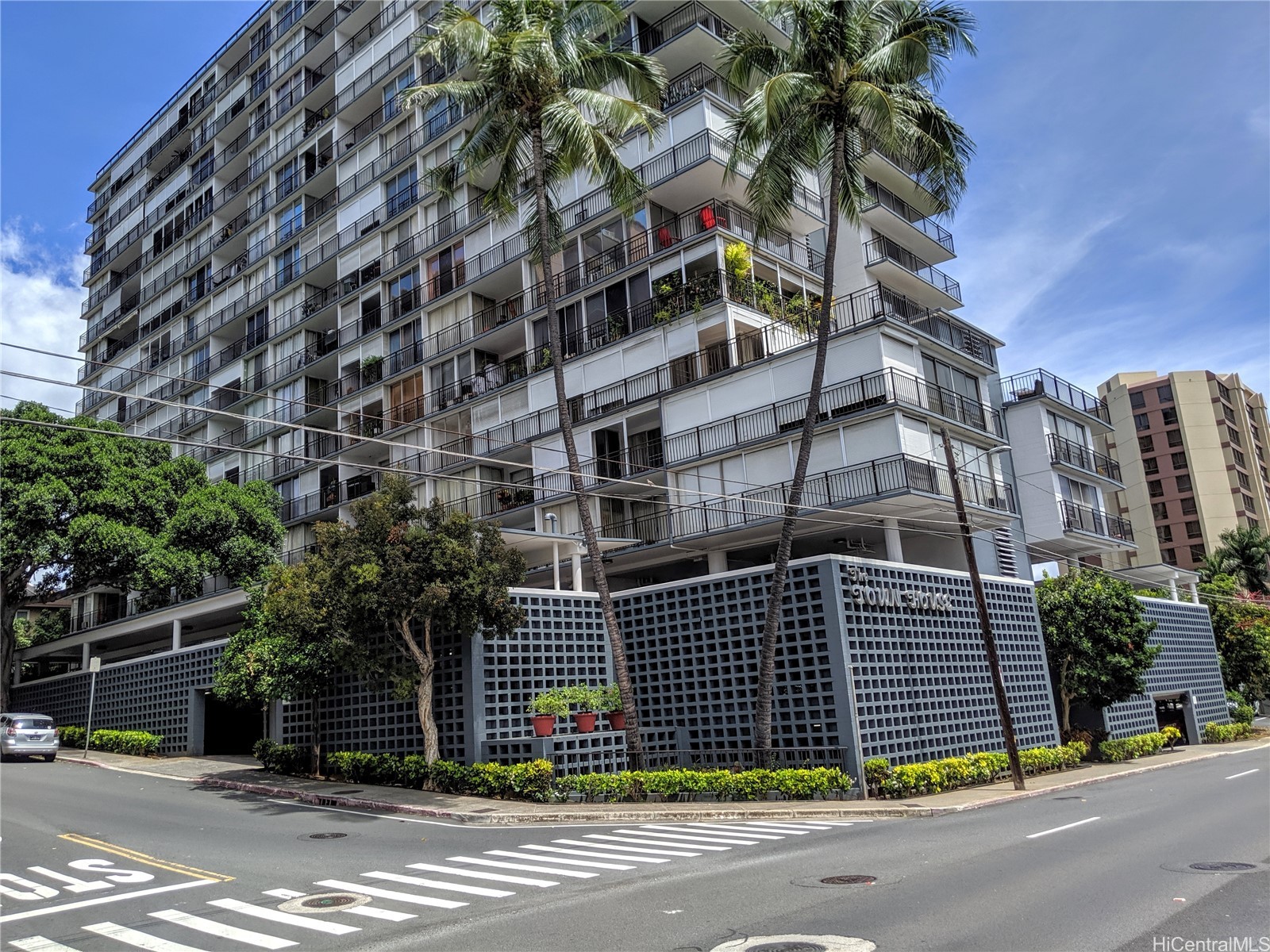 1415 Victoria Street 1004 — photo