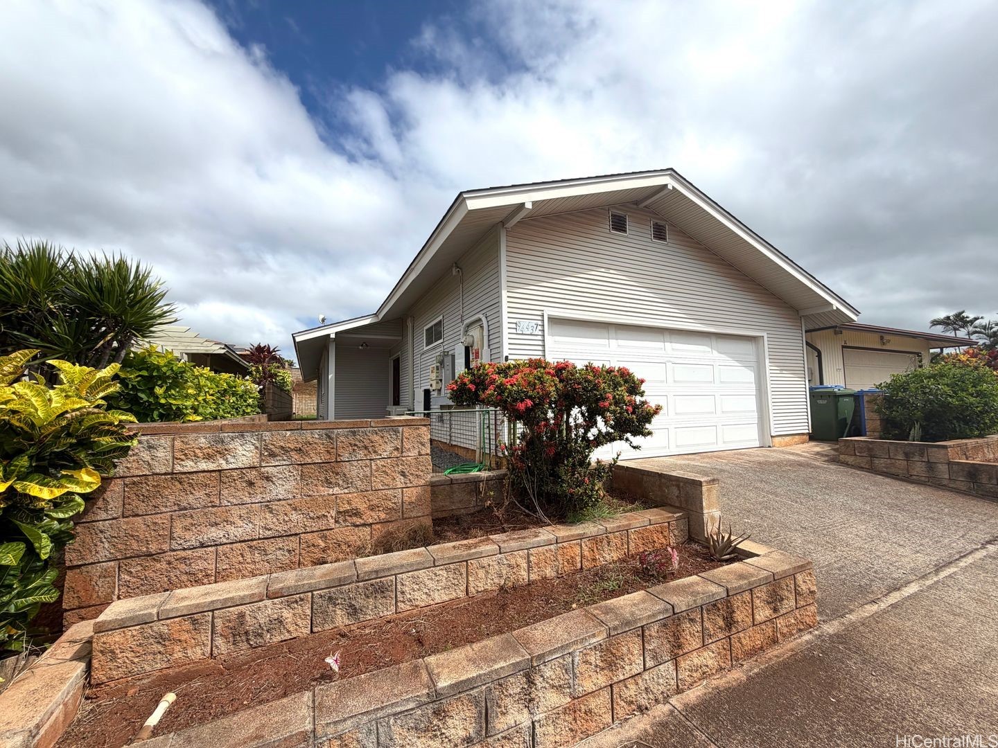 94-437 Kuahui Street — photo