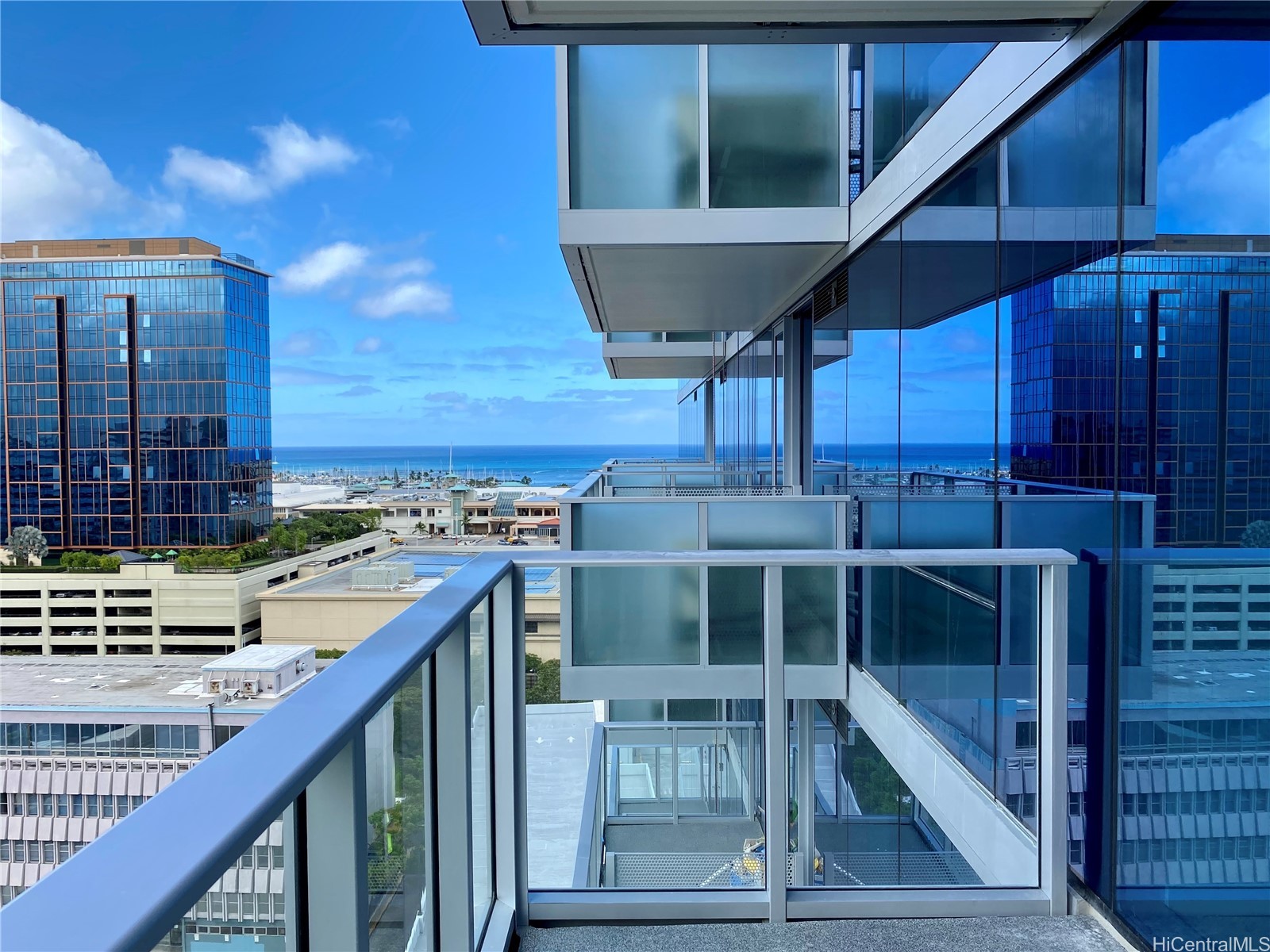 629 Keeaumoku Street 1407 — photo