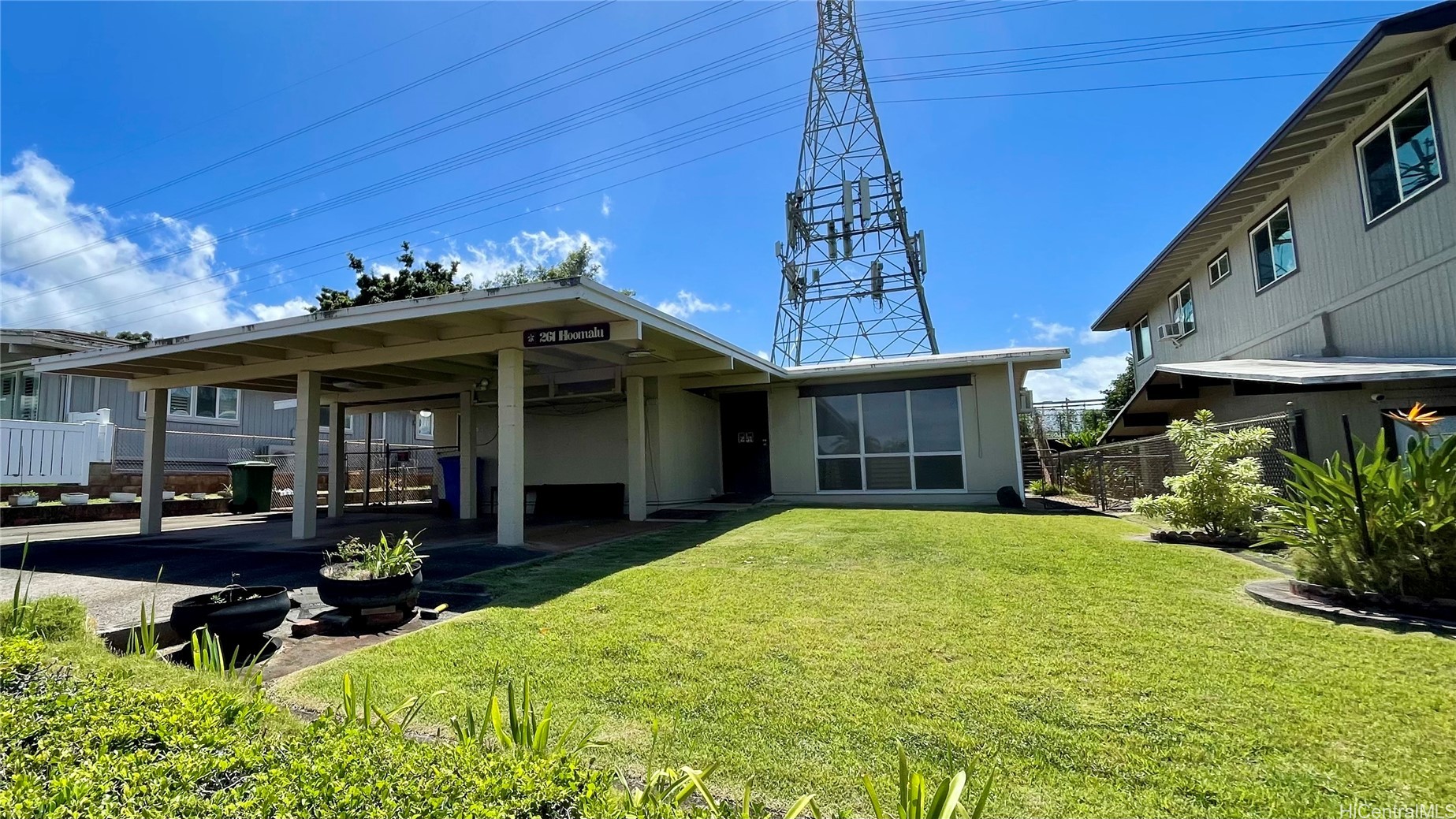 261 Hoomalu Street — photo