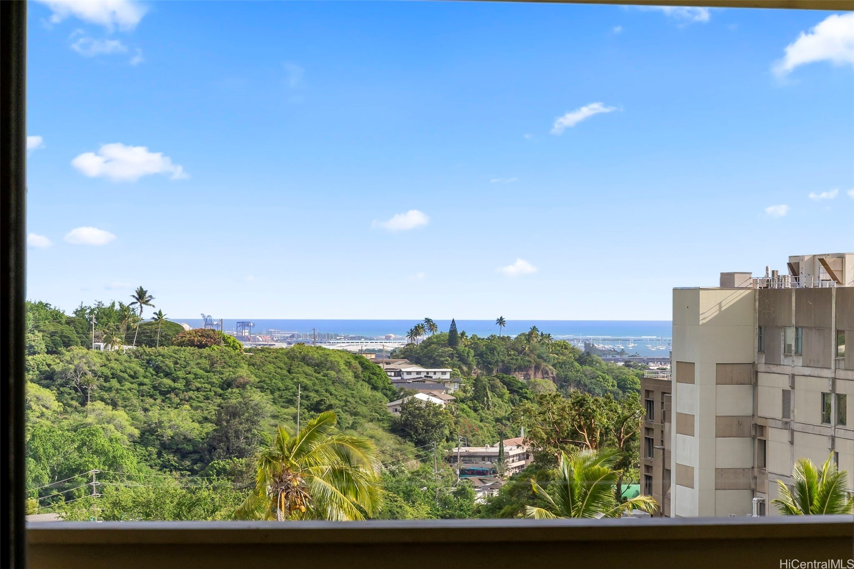 1309 Moanalualani Way 14F — photo