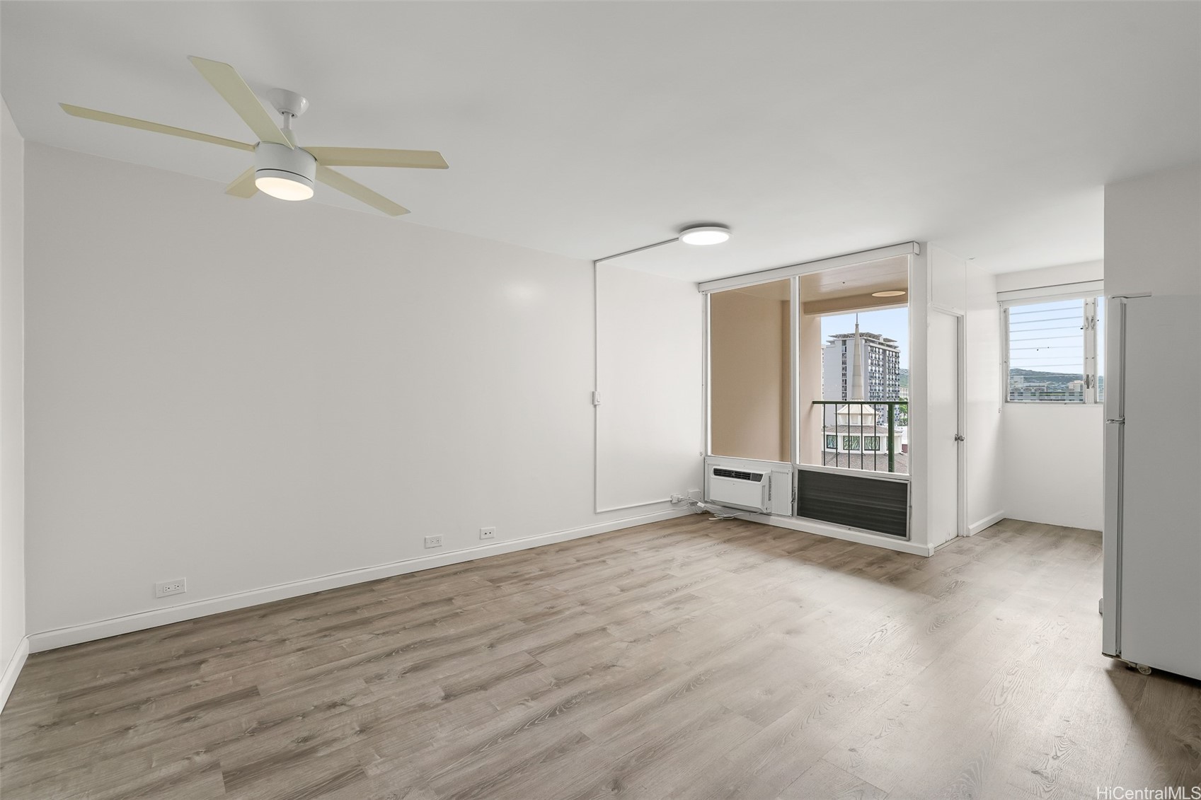 747 Amana Street 507 — photo