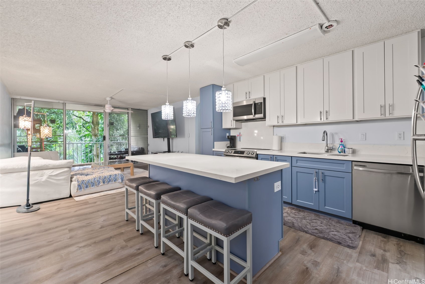 95-269 Waikalani Drive C303 — photo