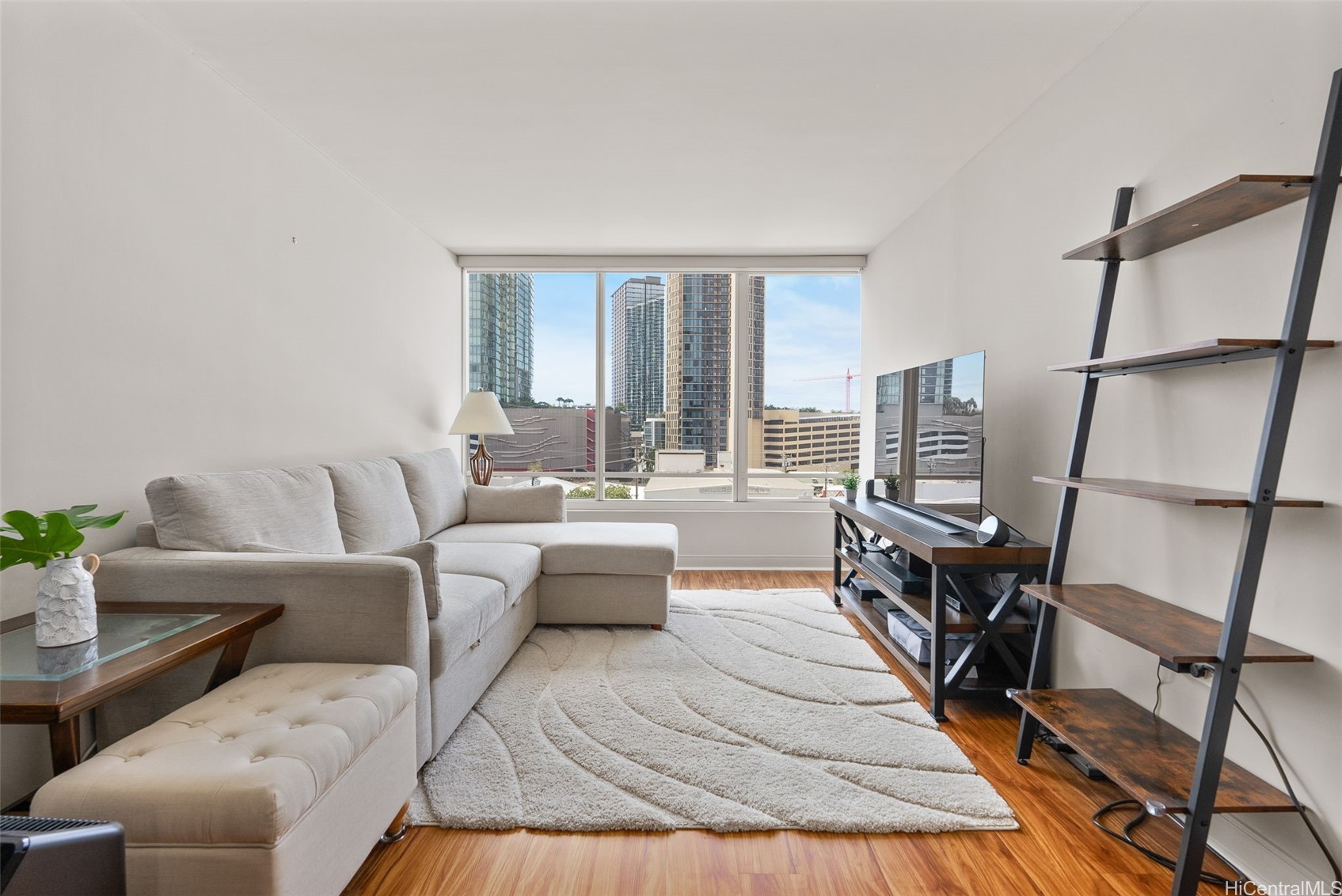 1009 Kapiolani Boulevard 709 — photo
