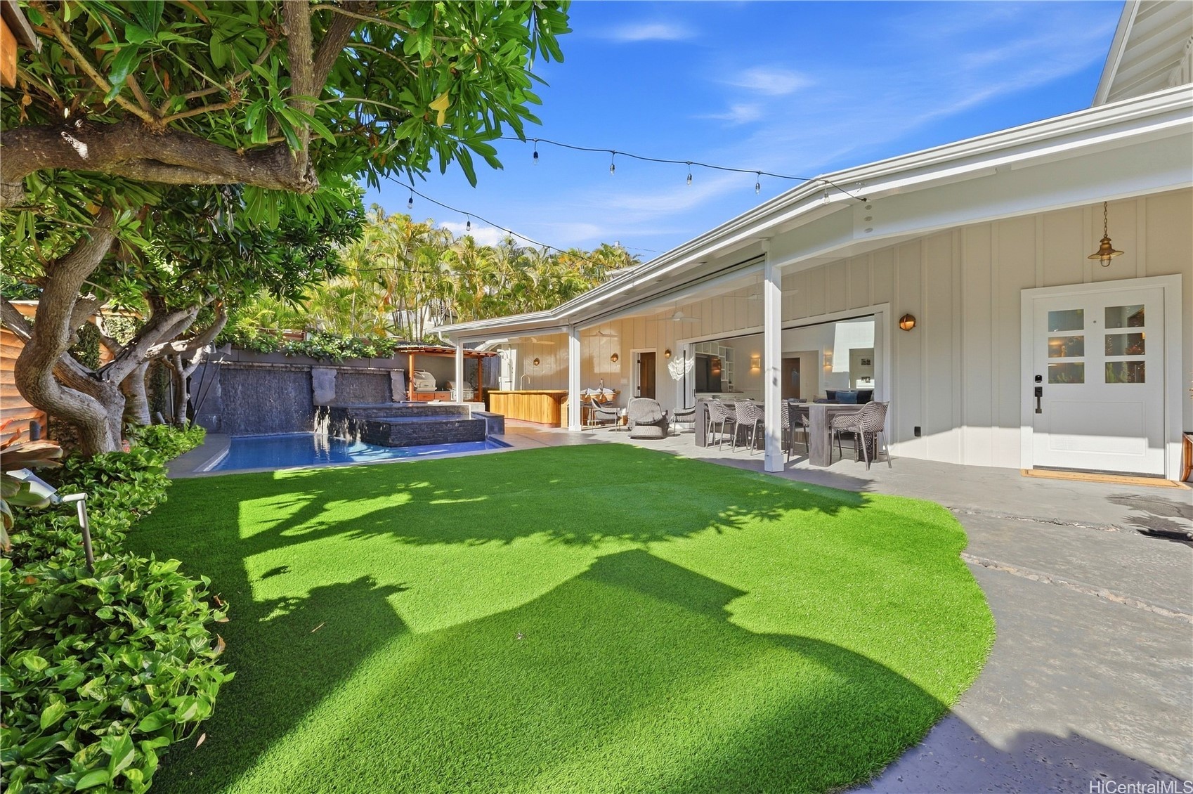 245 Palaoa Place — photo