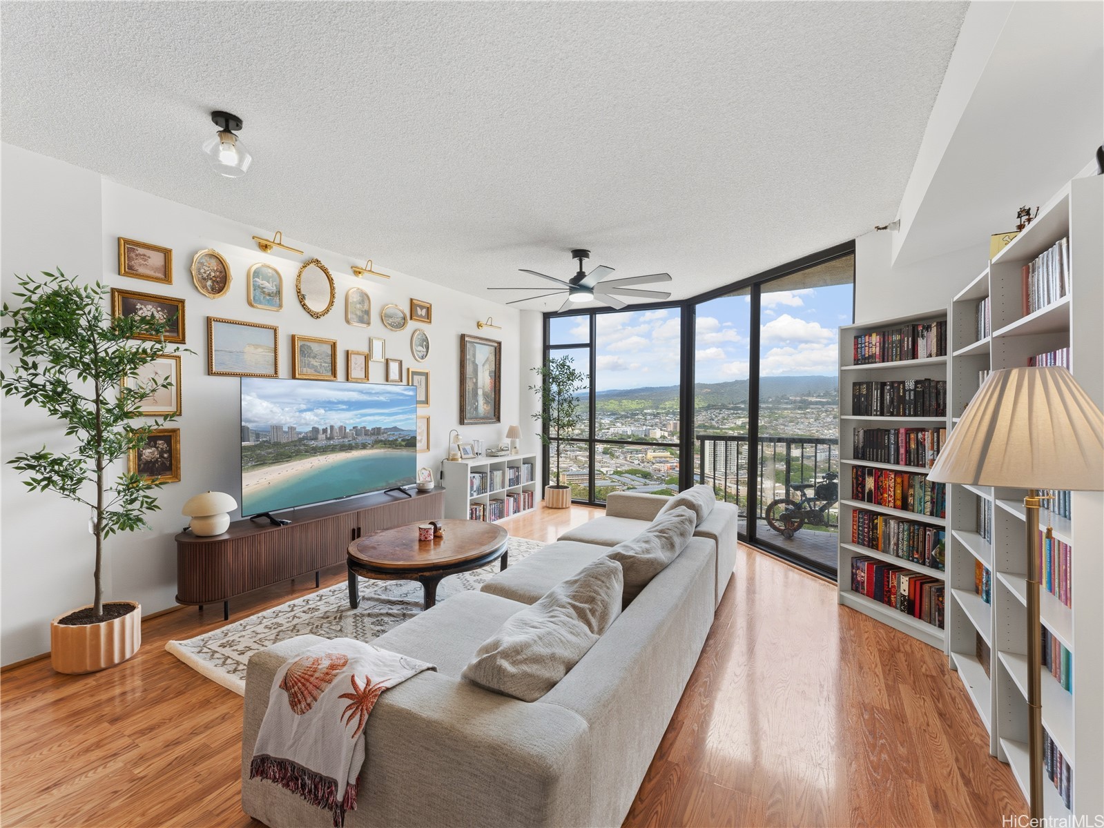 60 N Beretania Street Phb3 — photo