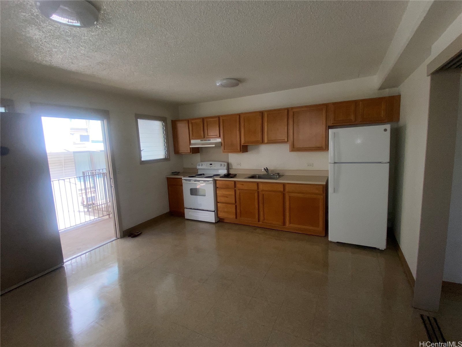 2428 Koa Avenue 301 — photo