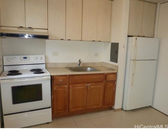 1220 Matlock Avenue 202 — photo