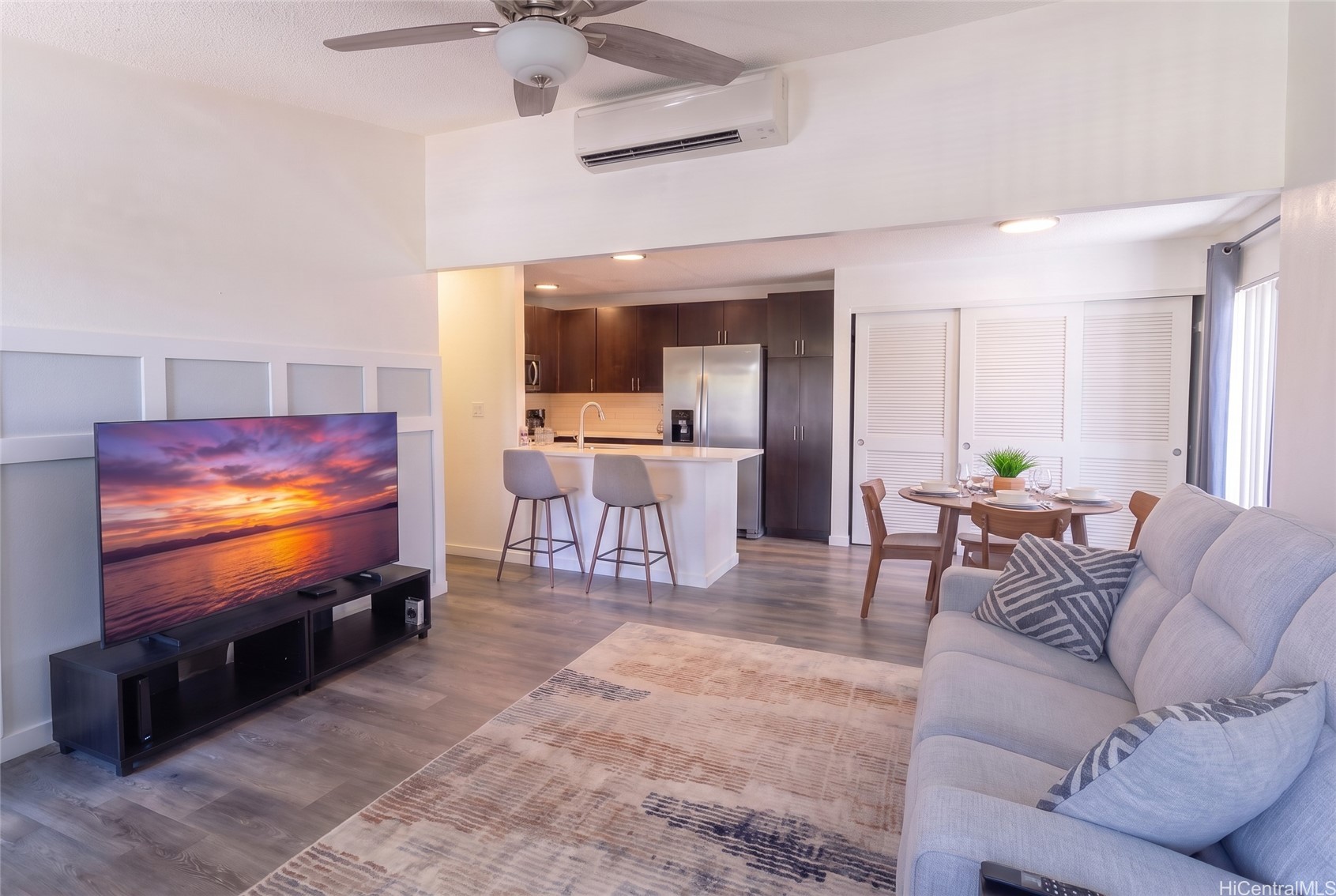 594 Mananai Place 21T — photo
