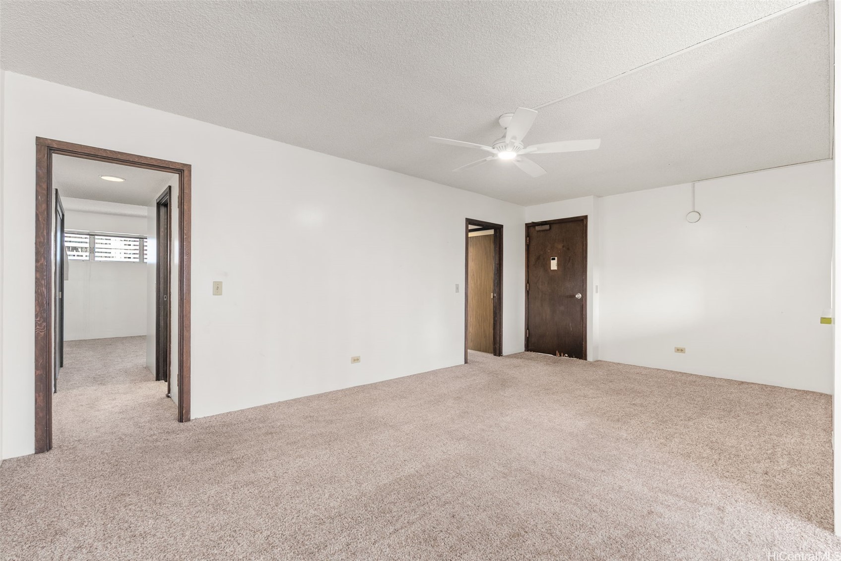 439 Keoniana Street 1103 — photo