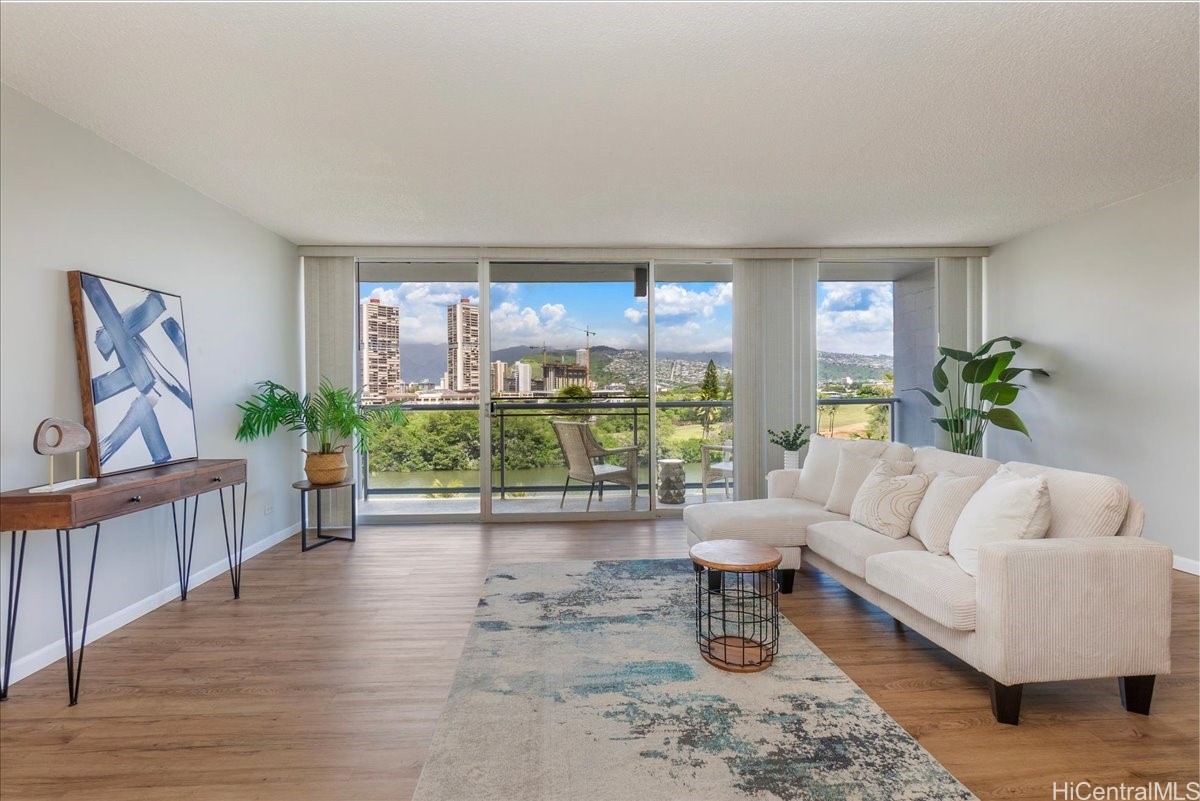 2233 Ala Wai Boulevard 6B — photo