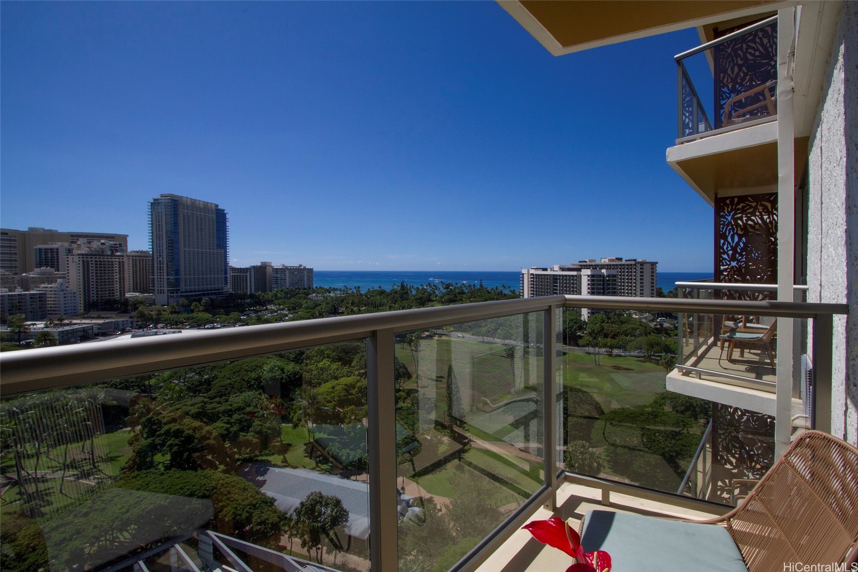 2045 Kalakaua Avenue 1414 — photo