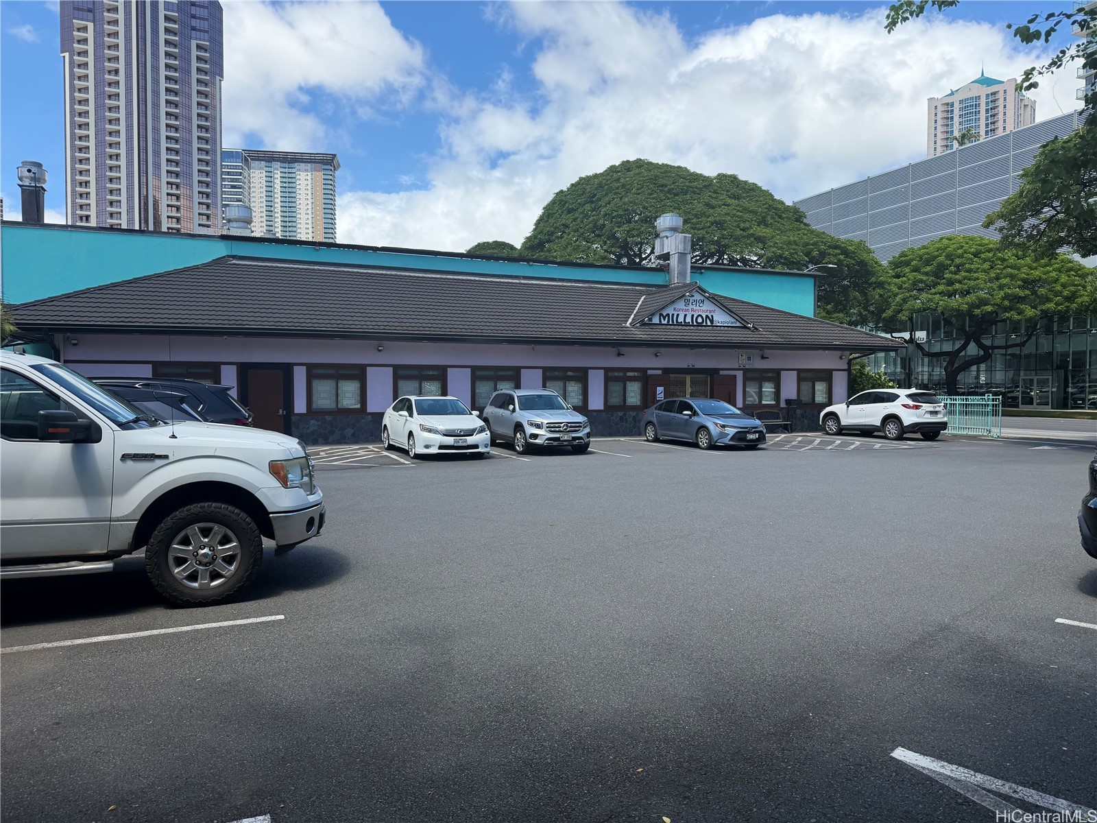 871 Kapiolani Boulevard — photo