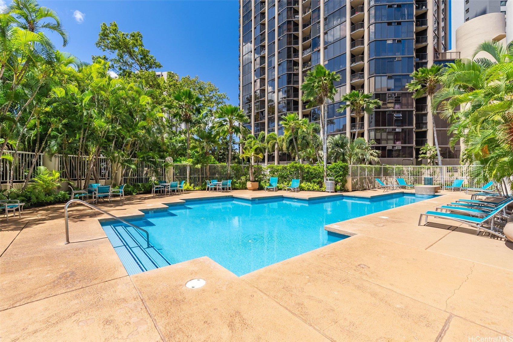 1212 Nuuanu Avenue 2405 — photo