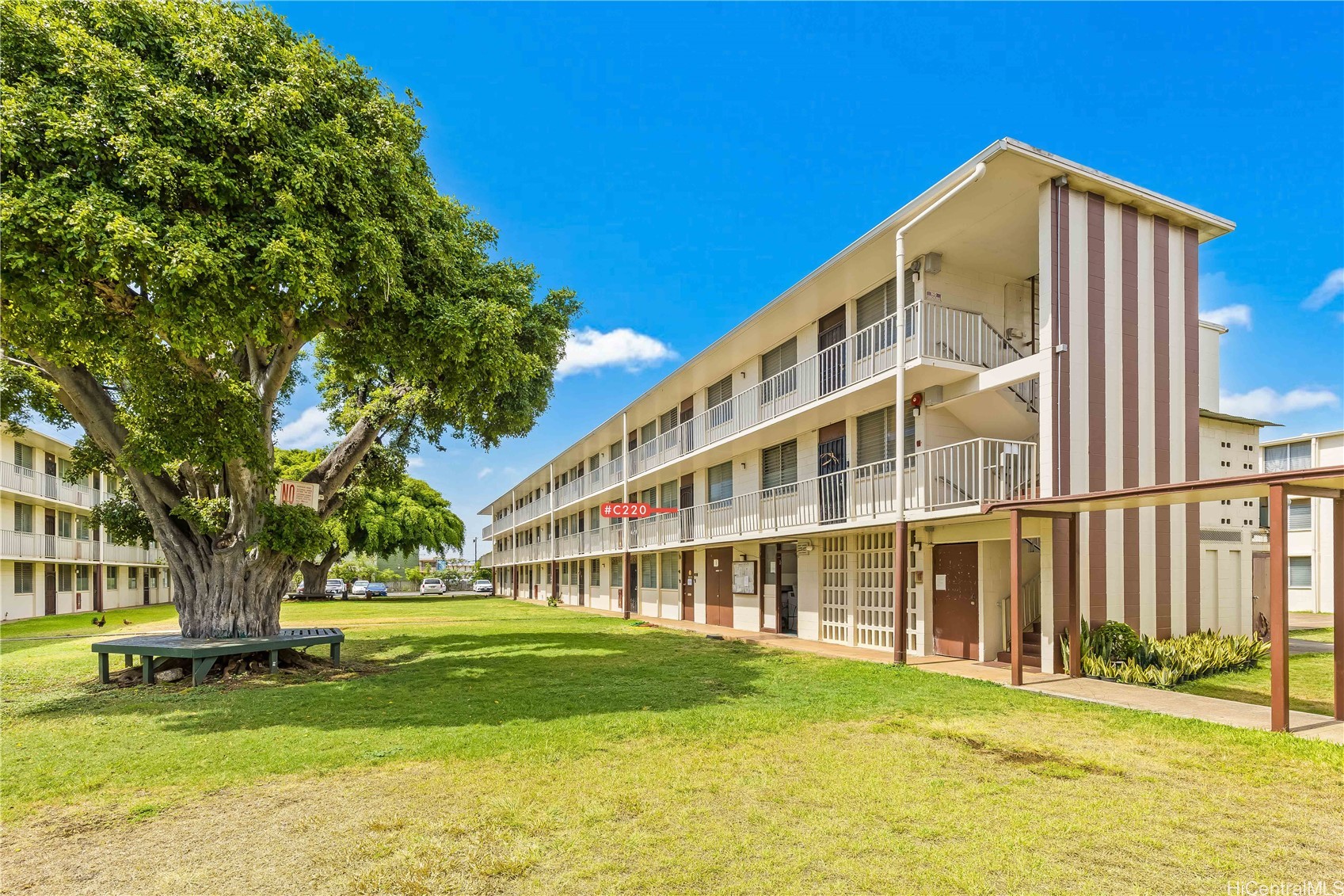 1425 Kaumualii Street C220 — photo