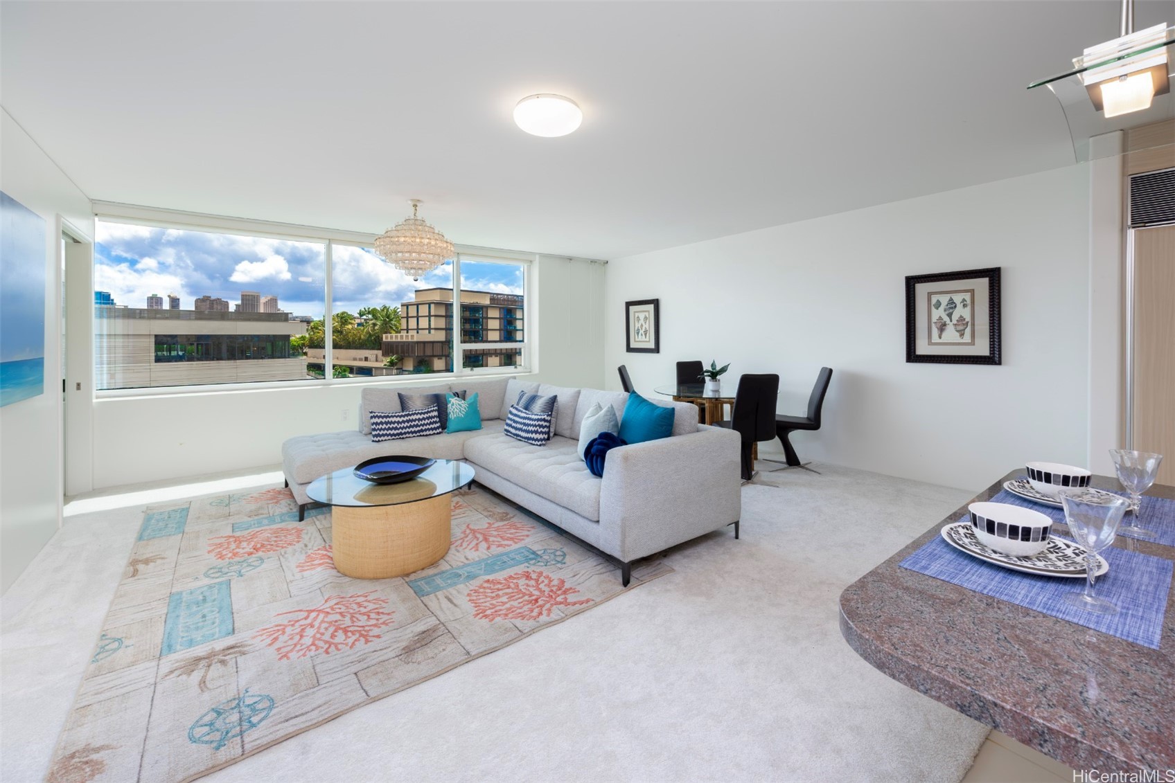 88 Piikoi Street 807 — photo