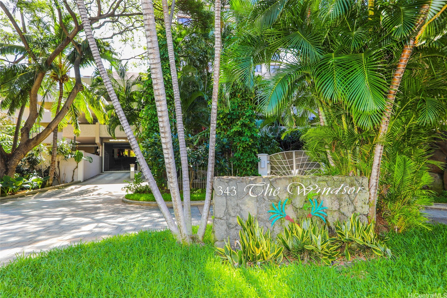 343 Hobron Lane 3802 — photo