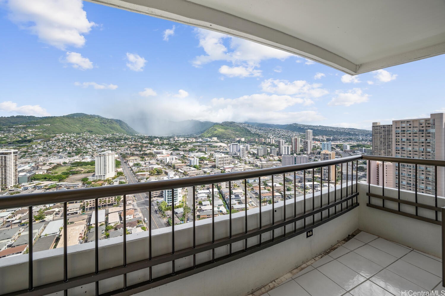 2333 Kapiolani Boulevard 3307 — photo