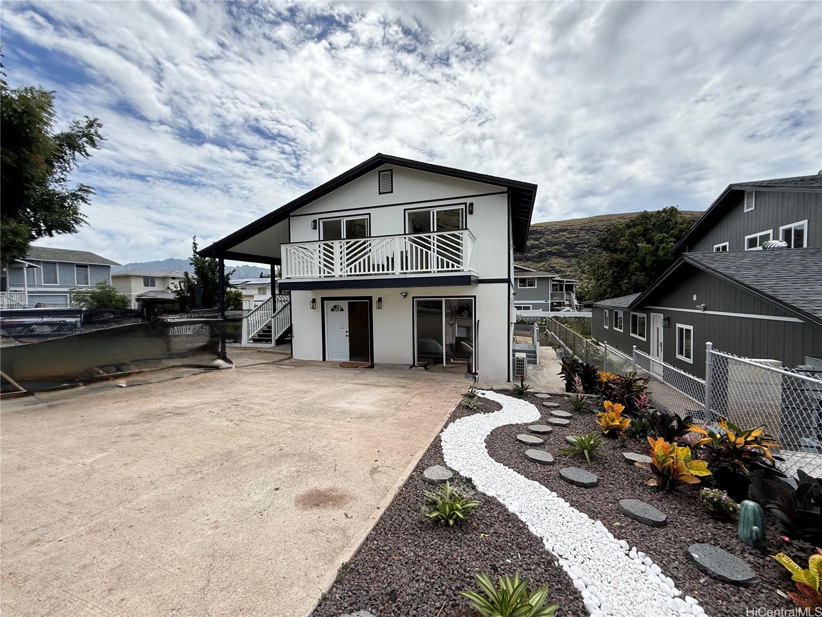 86-307 Alamihi Street — photo