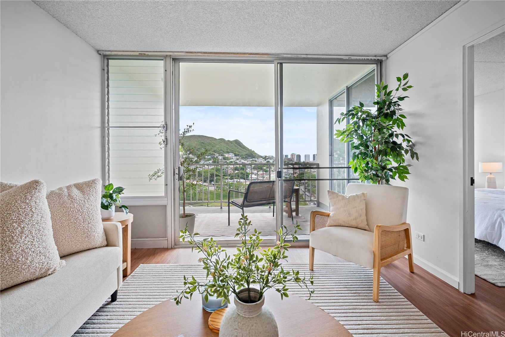 2029 Nuuanu Avenue 1202 — photo