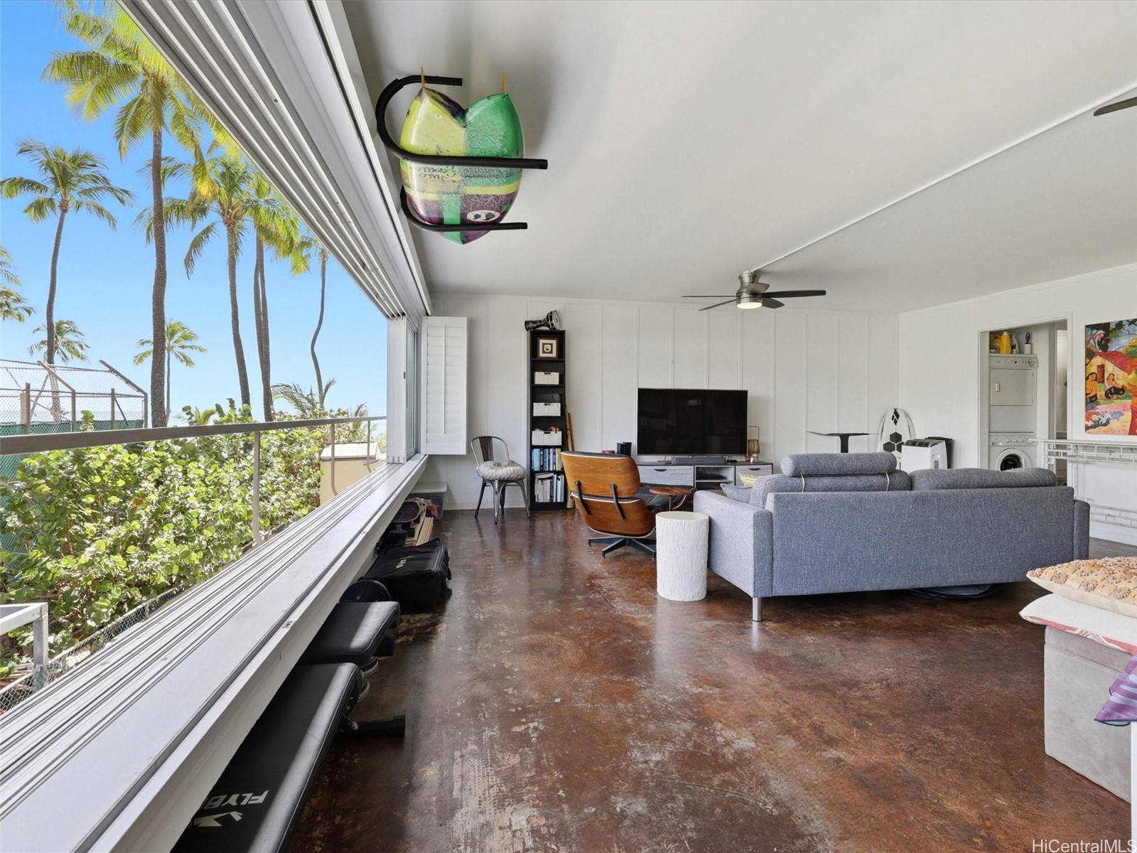 2895 Kalakaua Avenue 207 — photo