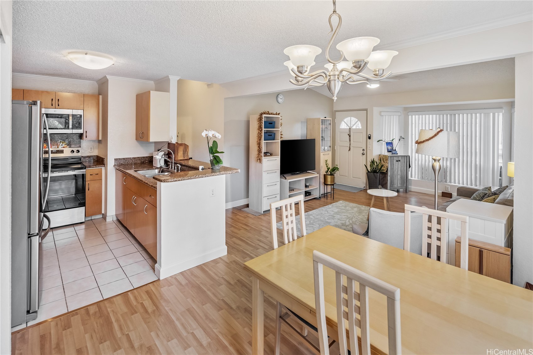 545 Mananai Place 28R — photo