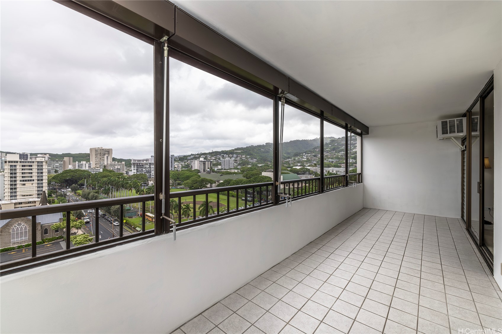 1521 Alexander Street 1401 — photo