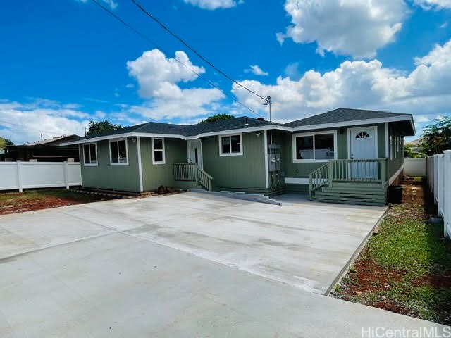 94-1143 Hiapo Street — photo