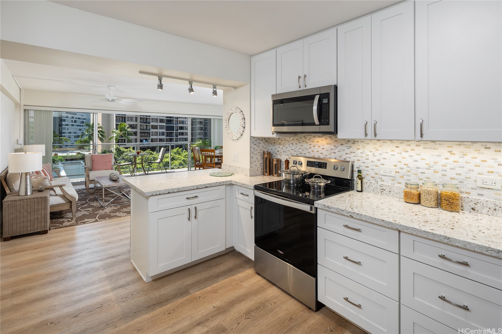 1645 Ala Wai Boulevard Unit 703 — photo