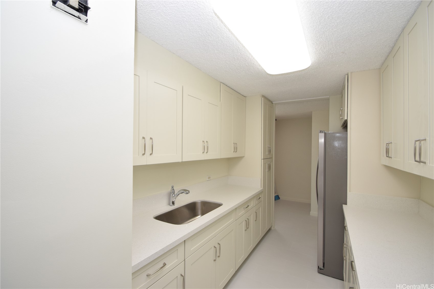 Home in Honolulu, HI 96826 — photo 3