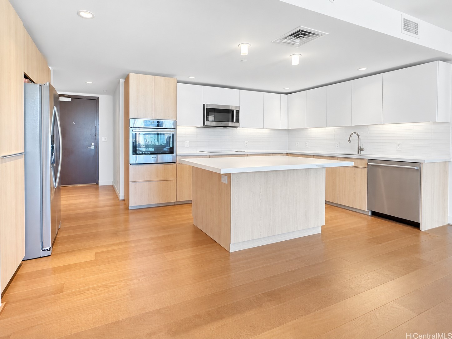 888 Kapiolani Boulevard Unit 1903 — photo