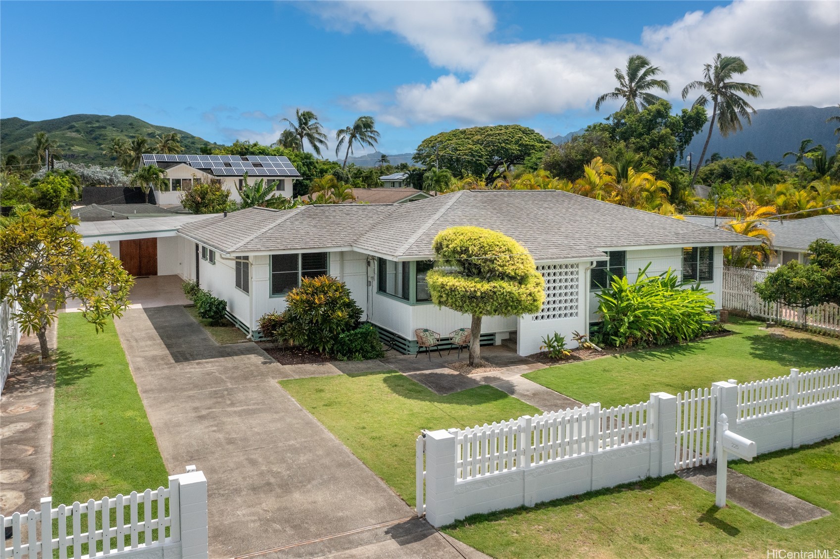 225 Awakea Road — photo