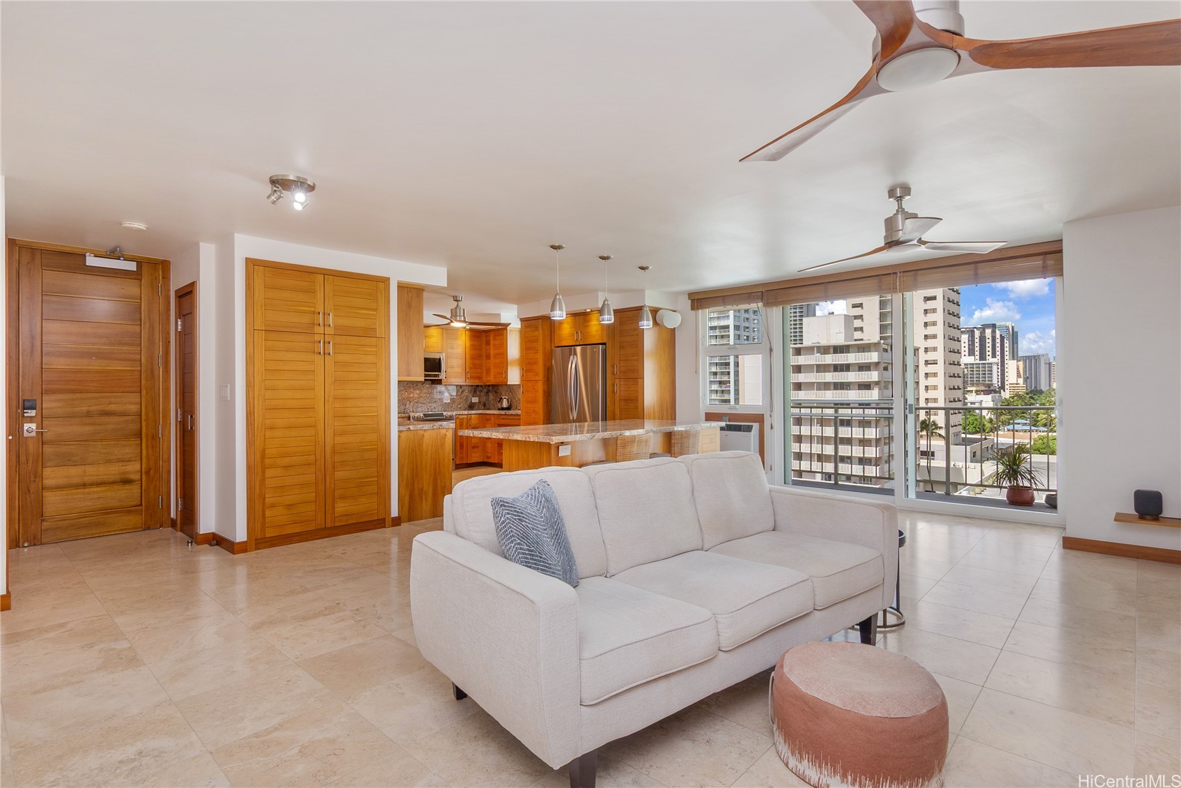 222 Liliuokalani Avenue Unit 1003 — photo