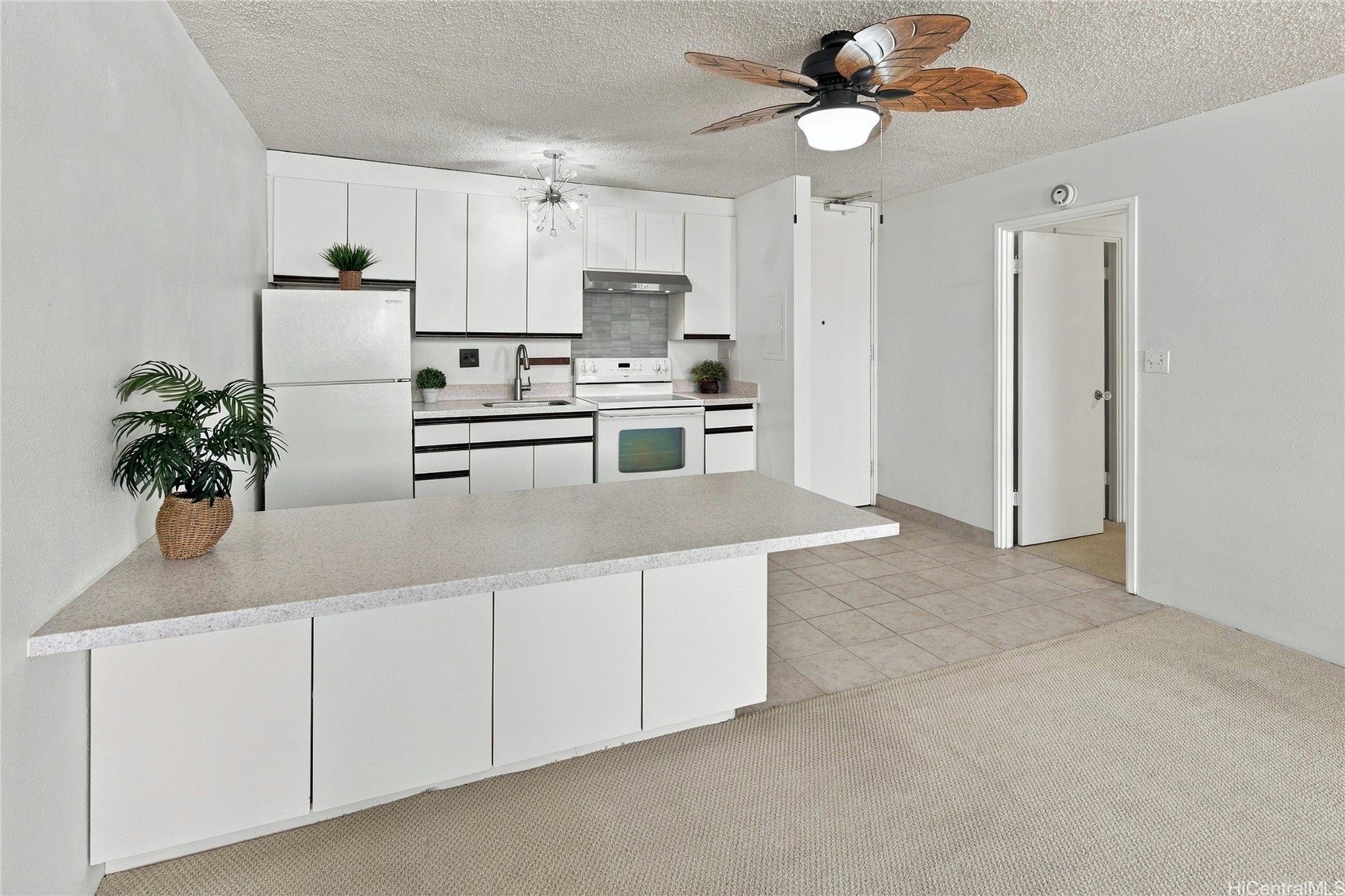 1617 Clark Street Unit 703 — photo