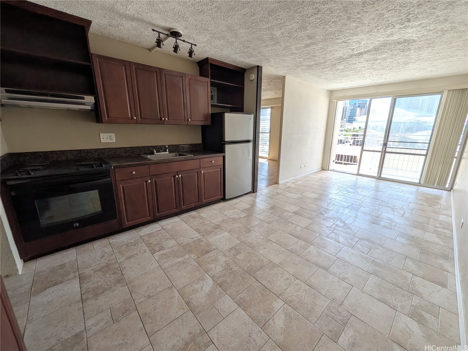 1655 Makaloa Street Unit 714 — photo