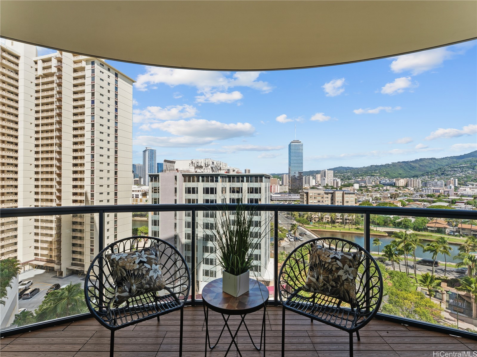 1837 Kalakaua Avenue Unit 1306 — photo