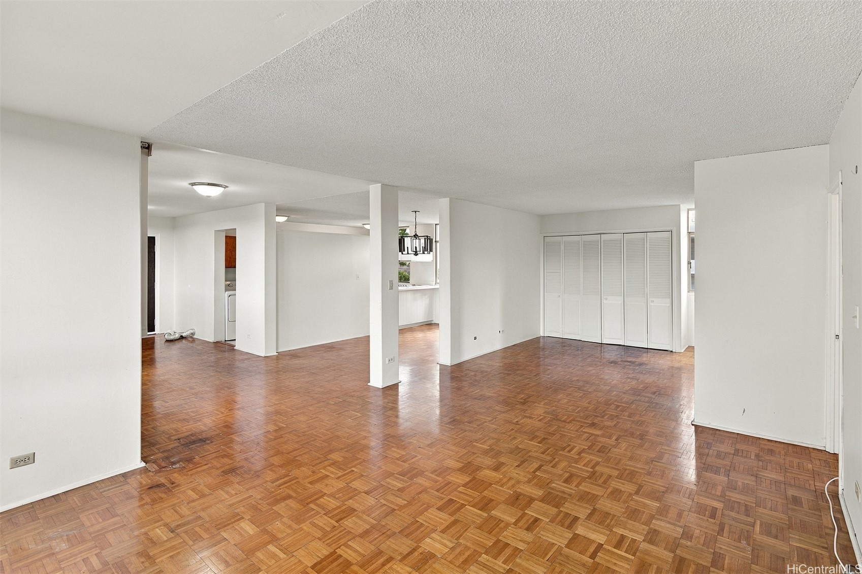 2033 Nuuanu Avenue Unit 5C — photo