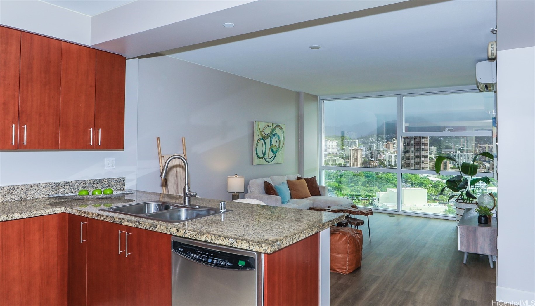 909 Kapiolani Boulevard Unit 2807 — photo