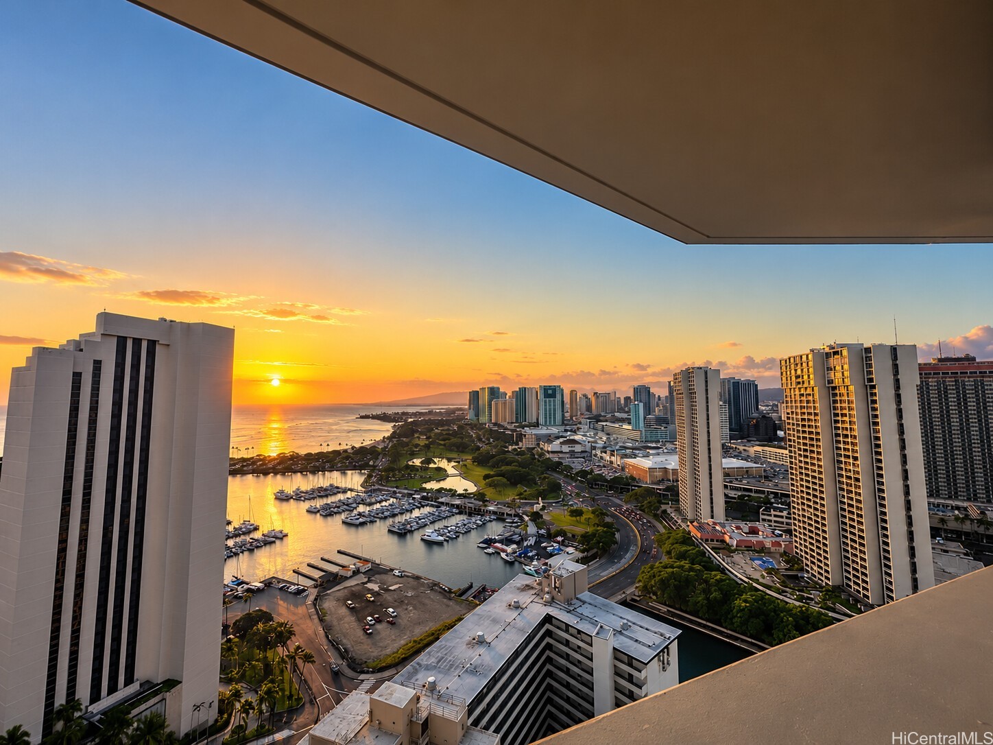 1700 Ala Moana Boulevard Unit 3601 — photo