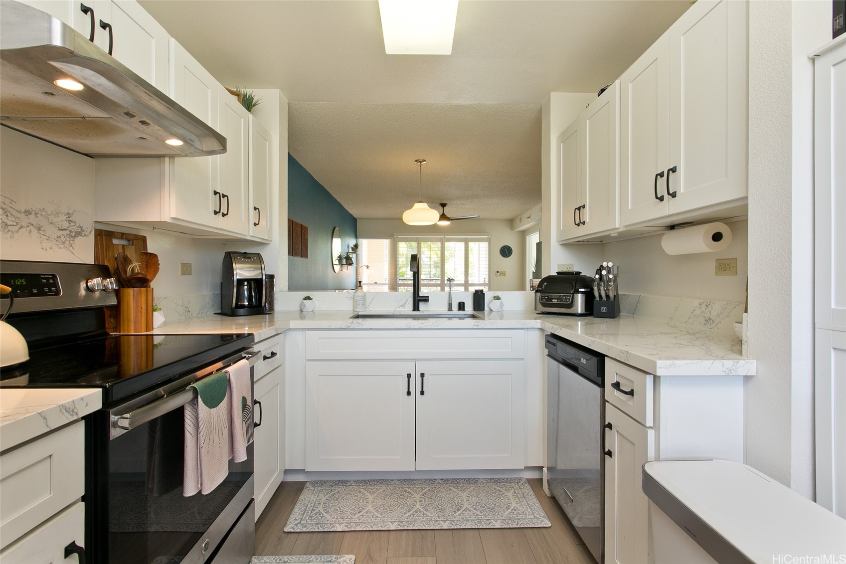 3054 Ala Poha Place Unit 411 — photo