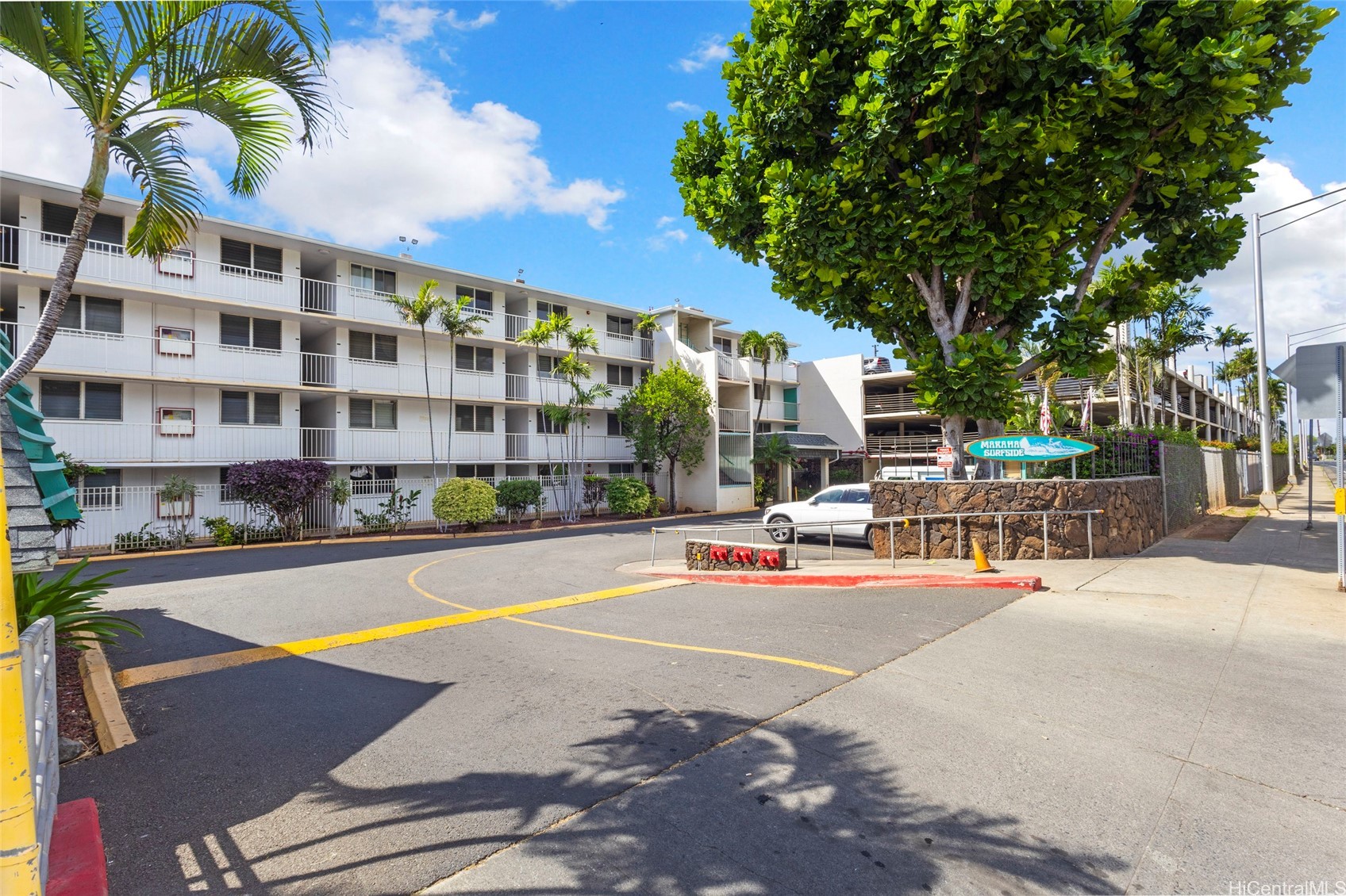 85-175 Farrington Highway Pkg Stall C-69 — photo