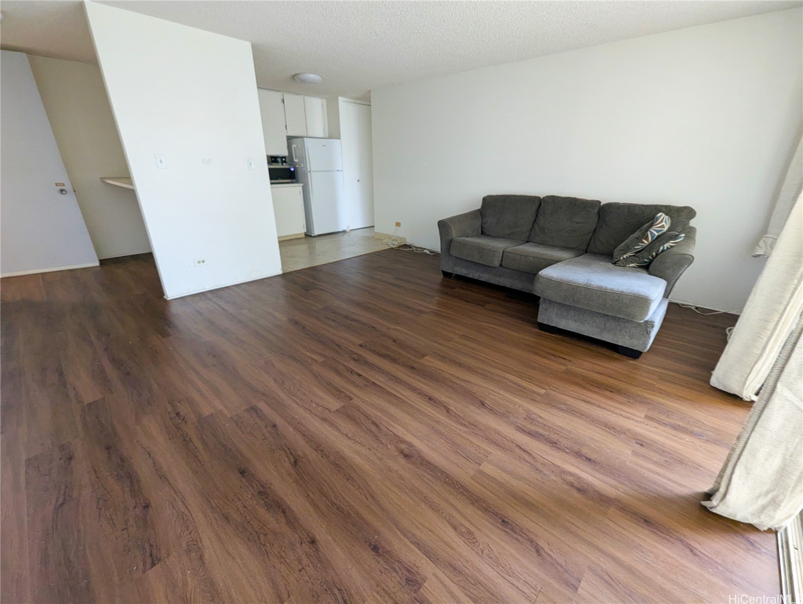 440 Lewers Street Unit 302 — photo
