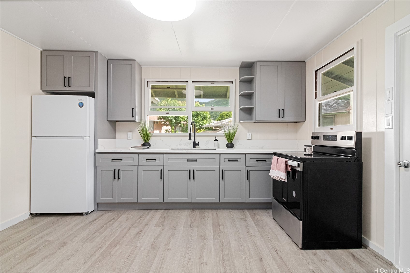 2318 Hanakealoha Place — photo