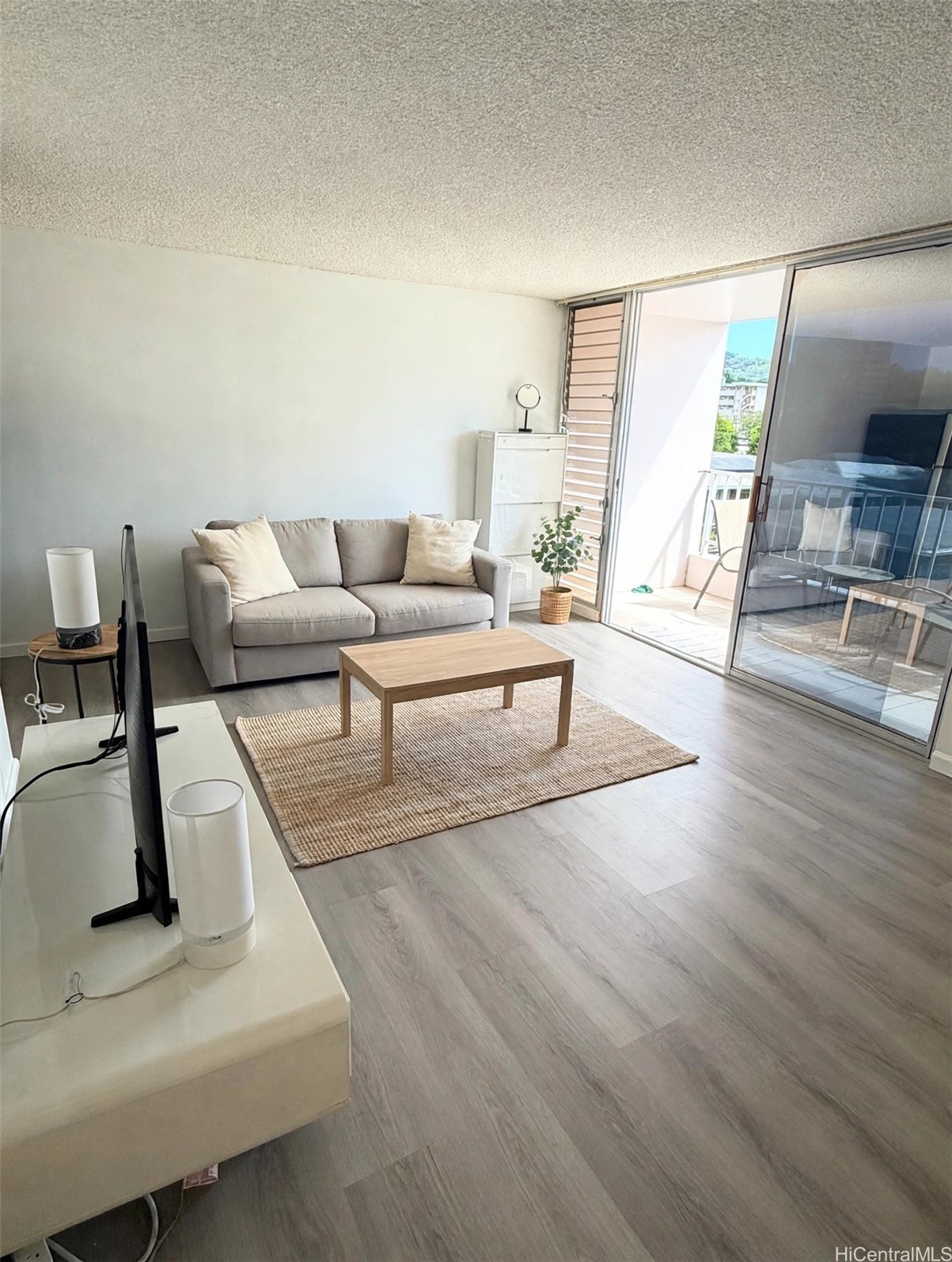 1419 Dominis Street Unit 208 — photo