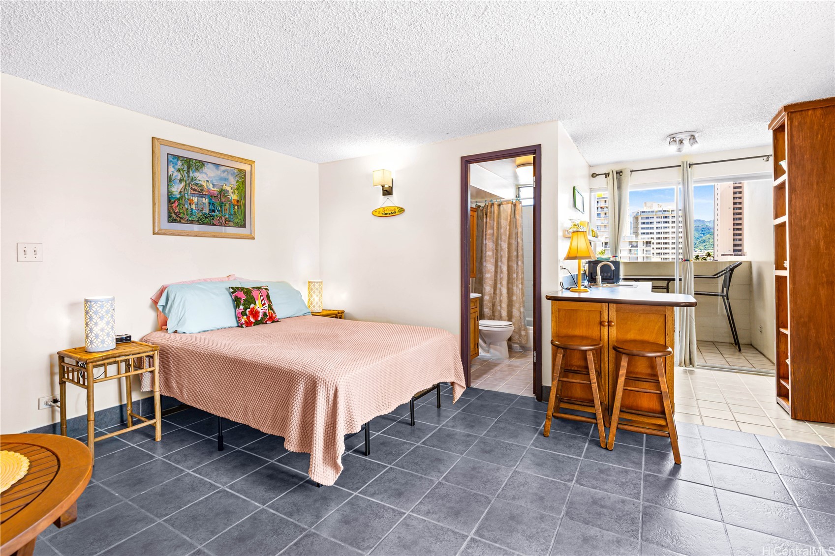 2463 Kuhio Avenue Unit 601 — photo