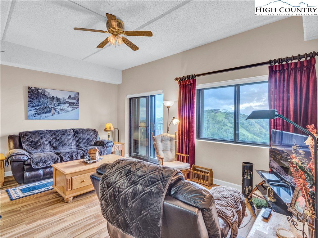 303 Sugar Top Drive 2811 — photo
